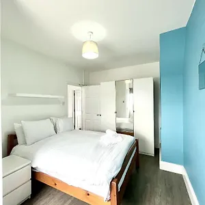  Apartment Modern 2 Bed Flat Close To Shoreditch / Free Wi-fi